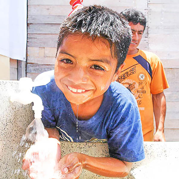 Arriba Perú, Los Ángeles, Rasuhuillca, Domingo Nieto, Berlín y Calle s/n cuentan con agua potable y alcantarillado