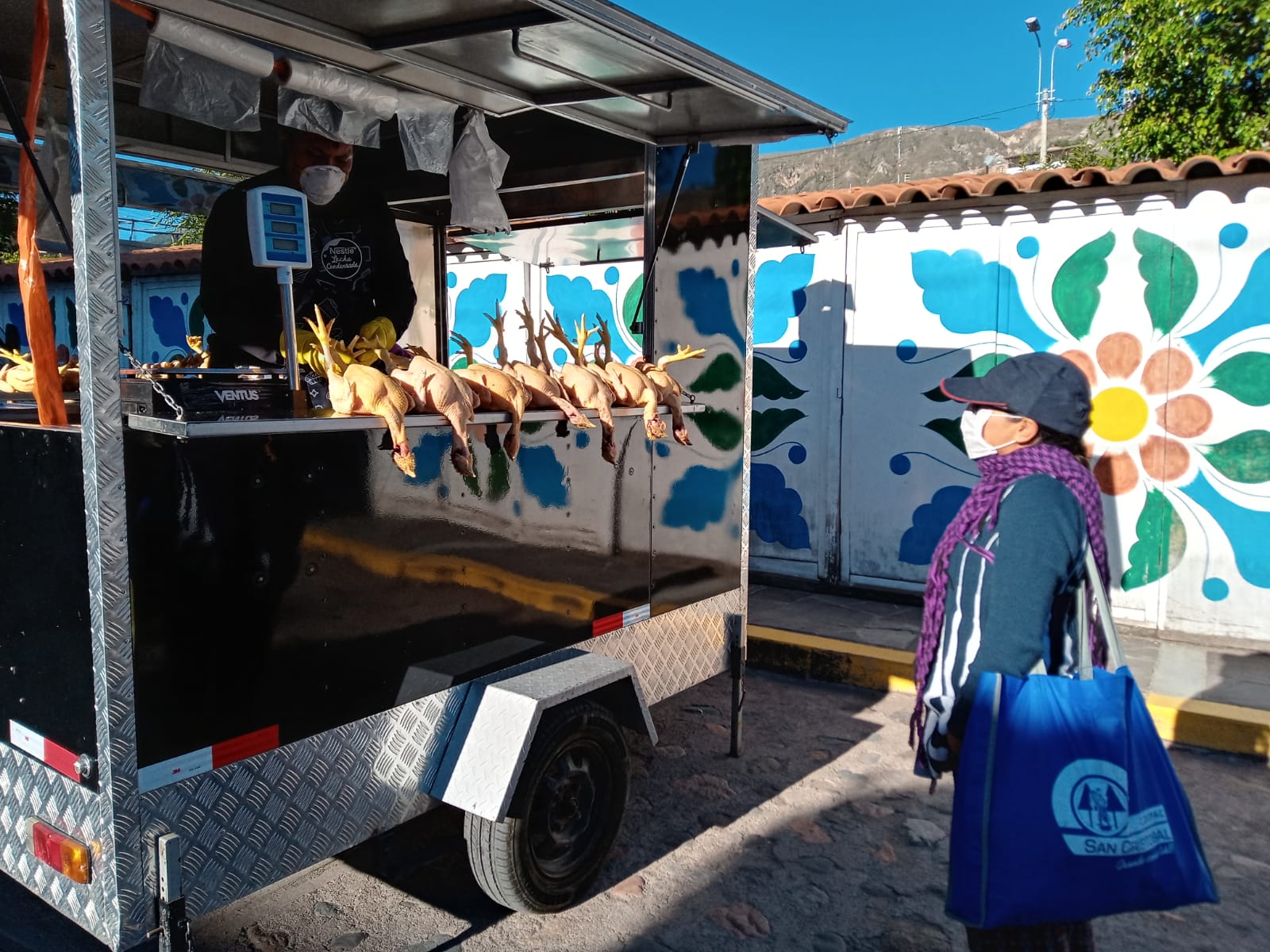 Municipalidad de Huamanga dio inicio al “Mercado en tu casa”