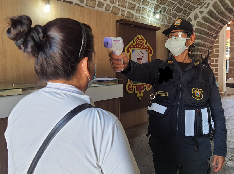 Velamos por el bienestar de los trabajadores de primera línea