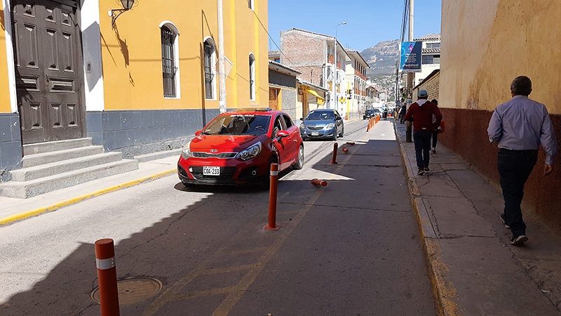 Sanción ejemplar para conductores que dañen las ciclovías