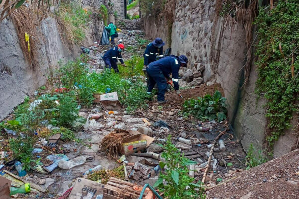 LIMPIEZA Y DESCOLMATACIÓN DEL CANAL CONDORCUNCA